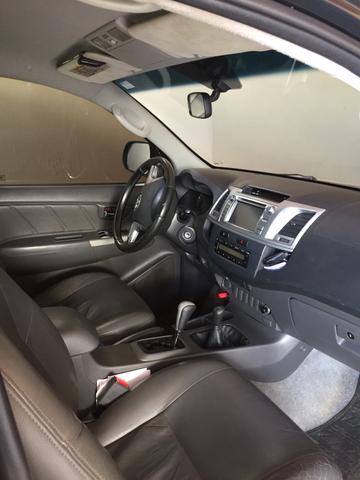 Vendo Hilux SRV Auto - Foto 4