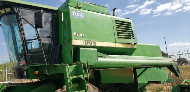 Colheitadeira: John Deere 1175