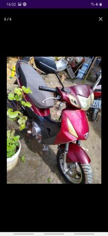 Vendo uma 50tinha toda boa