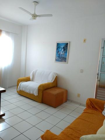 Apart.mobiliado e decorado com excelente localização - Foto 8