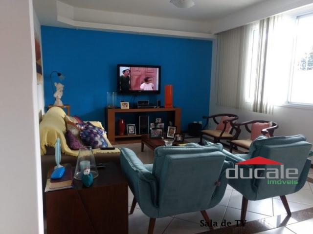 Vende-se Casa grande com Quintal em Jardim Camburi - Foto 11
