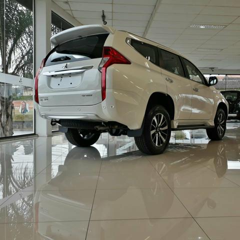 Pajero sport hpe 2.4 diesel 4x4 automática 2020 - Foto 17