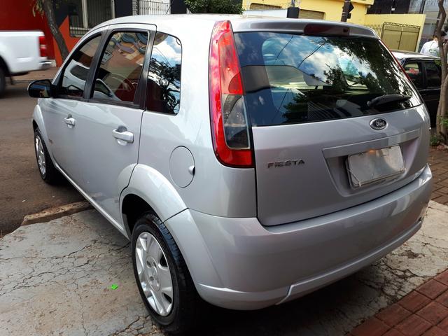 Fiesta Class 1.6 completo 2011 Prata - Foto 4