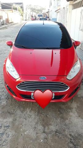 New fiesta vermelho 1.6 / flex ano-2014