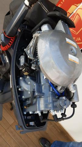 Barco com motor 25 - Foto 6