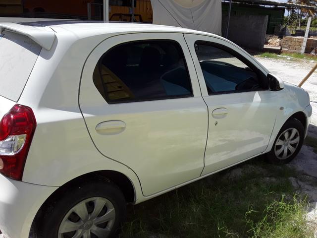 Vendo etios 2015 - Foto 2