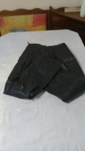 Calça motococlista de couro legitimo (40)