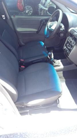 Corsa classic 2011 completinho vendo troco financio - Foto 3