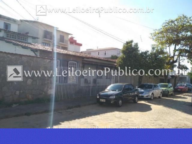 Lavras (mg): Casa vtpwn srnux