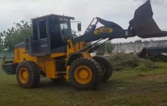 Pá carregadeira ZL 30G - Foto 2