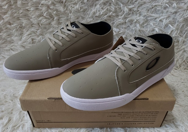 tenis two barrel oakley