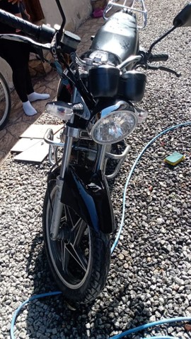 MOTO SUZUKI YES 125