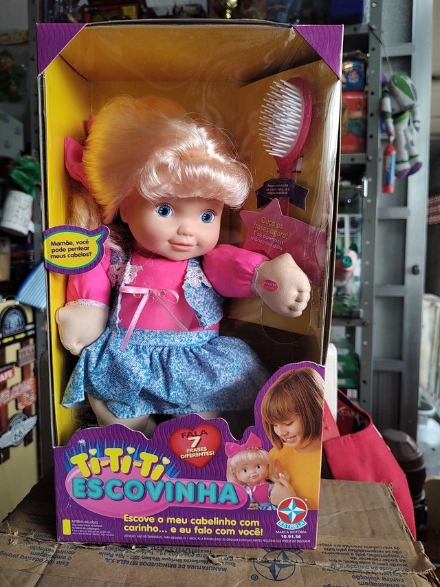 Boneca estrela ti ti ti lacrada 