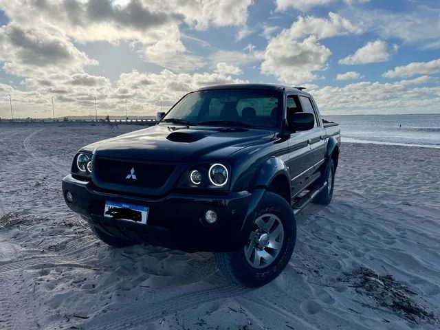 Mitsubishi L-200 CD SPORT GLS 4X4 2.5 TB-IC - SóCarrão