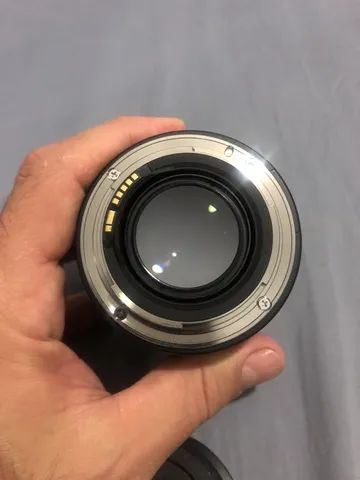 Objetiva Canon 50mm f/1.4 - Foto 2
