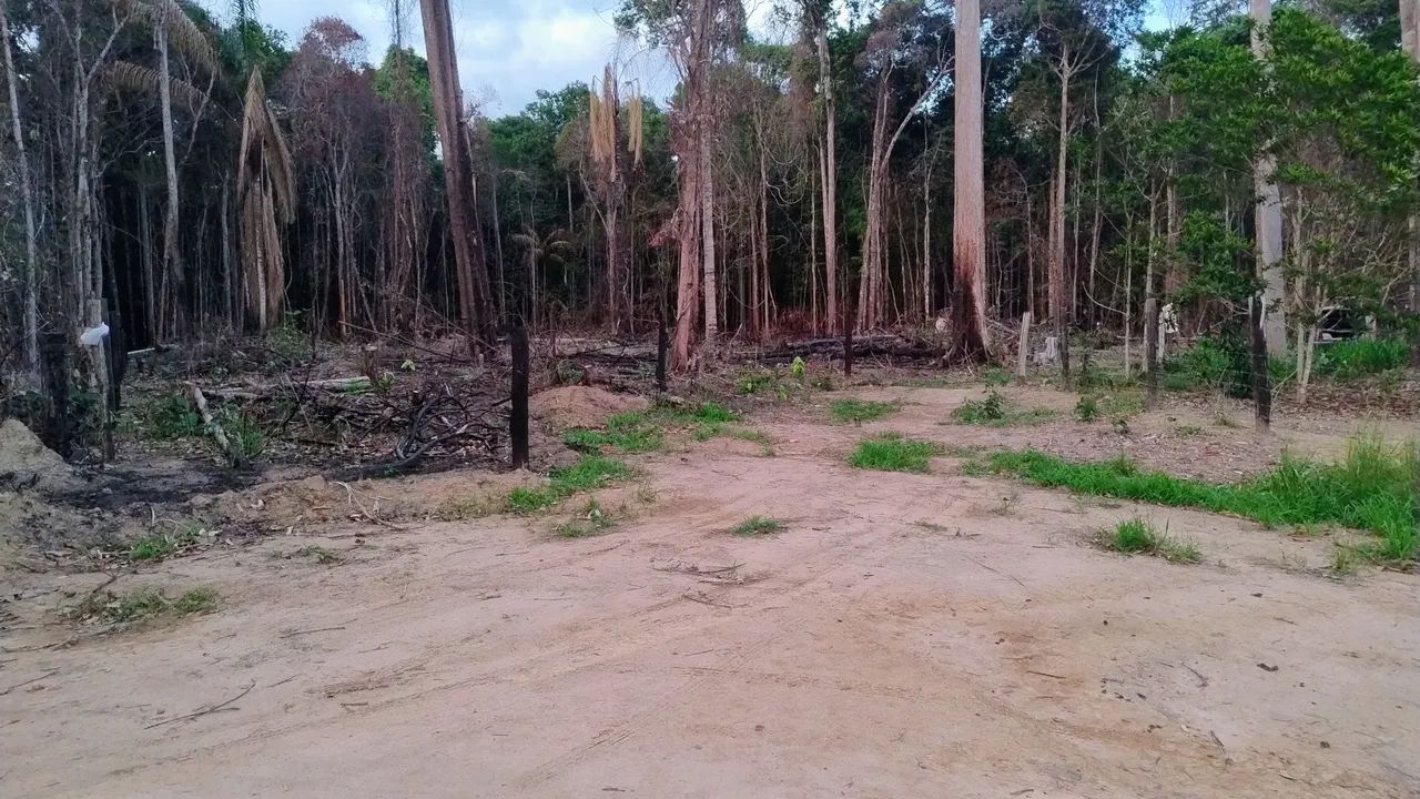 Vendo ou Troco esse lote por moto ou carro a 2km do candeias. - Foto 2