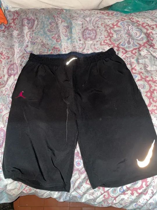 SHORT PRETO DA NINE QUE REFLETE - Foto 2