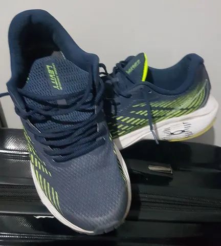 Tênis Under Armour Levity 44 - Foto 4