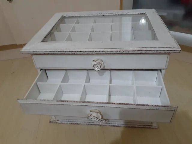 Porta joias com 5 gavetas 