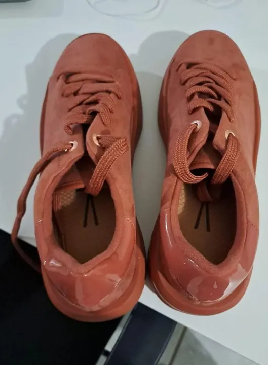 Tênis da Vizzano Original laranja