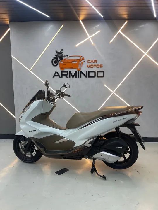 Honda PCX 150 DLX - Ano 2021 - 19 mil km  - Foto 5