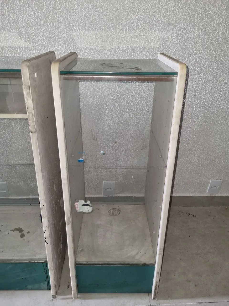 Gôndolas Expositor com 5 módulos balcão 64842836429827123