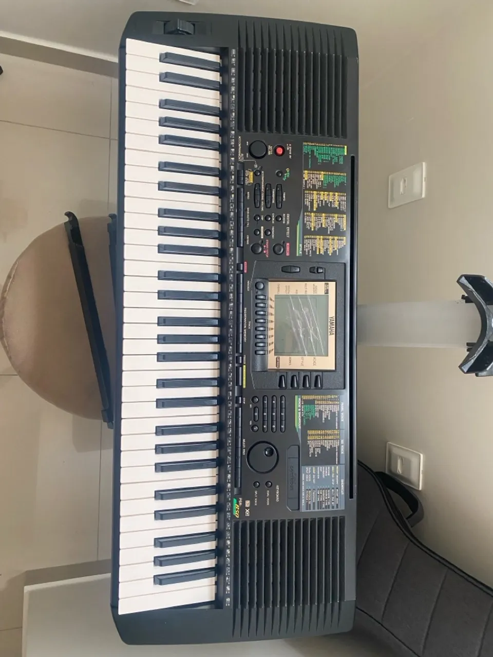 TECLADO YAMAHA PSR B-50