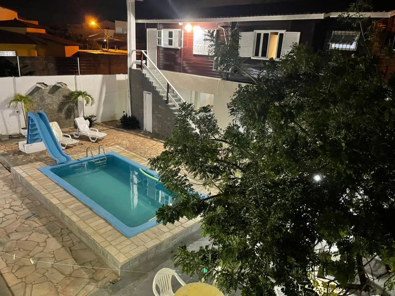 CASA GRANDE COM 7 QUARTOS ( Alugo por temporada) - Foto 2