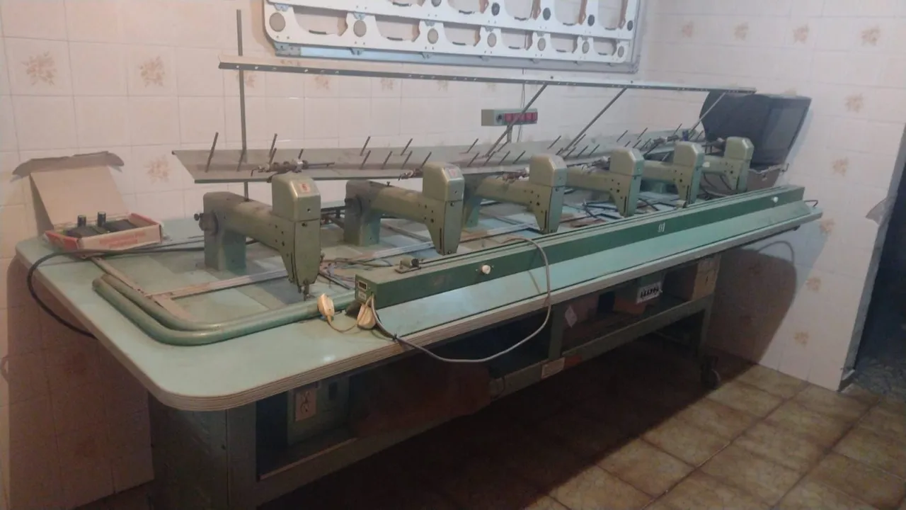 Máquina de Bordado Tajima 6 cabeça 1 agulha