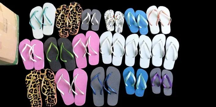 Máquina para fabricar chinelos com muito material  - Foto 4