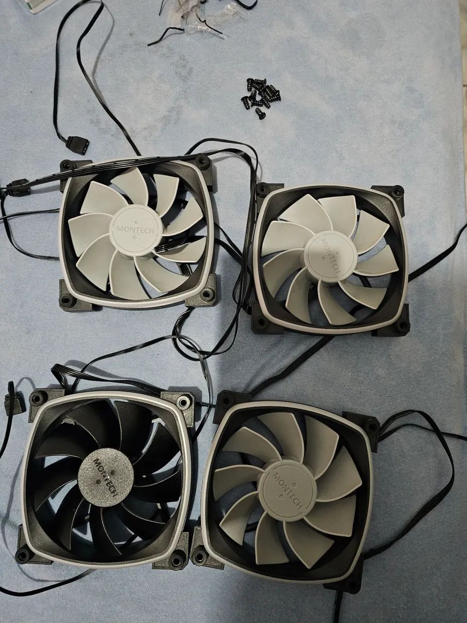 4 Fans Montech RX120 PWM