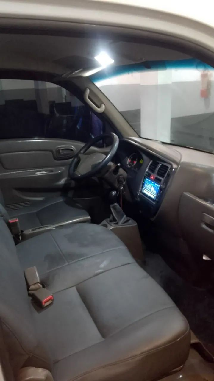 Caminhão bongo conservado o mais zero de toda região  - Foto 4