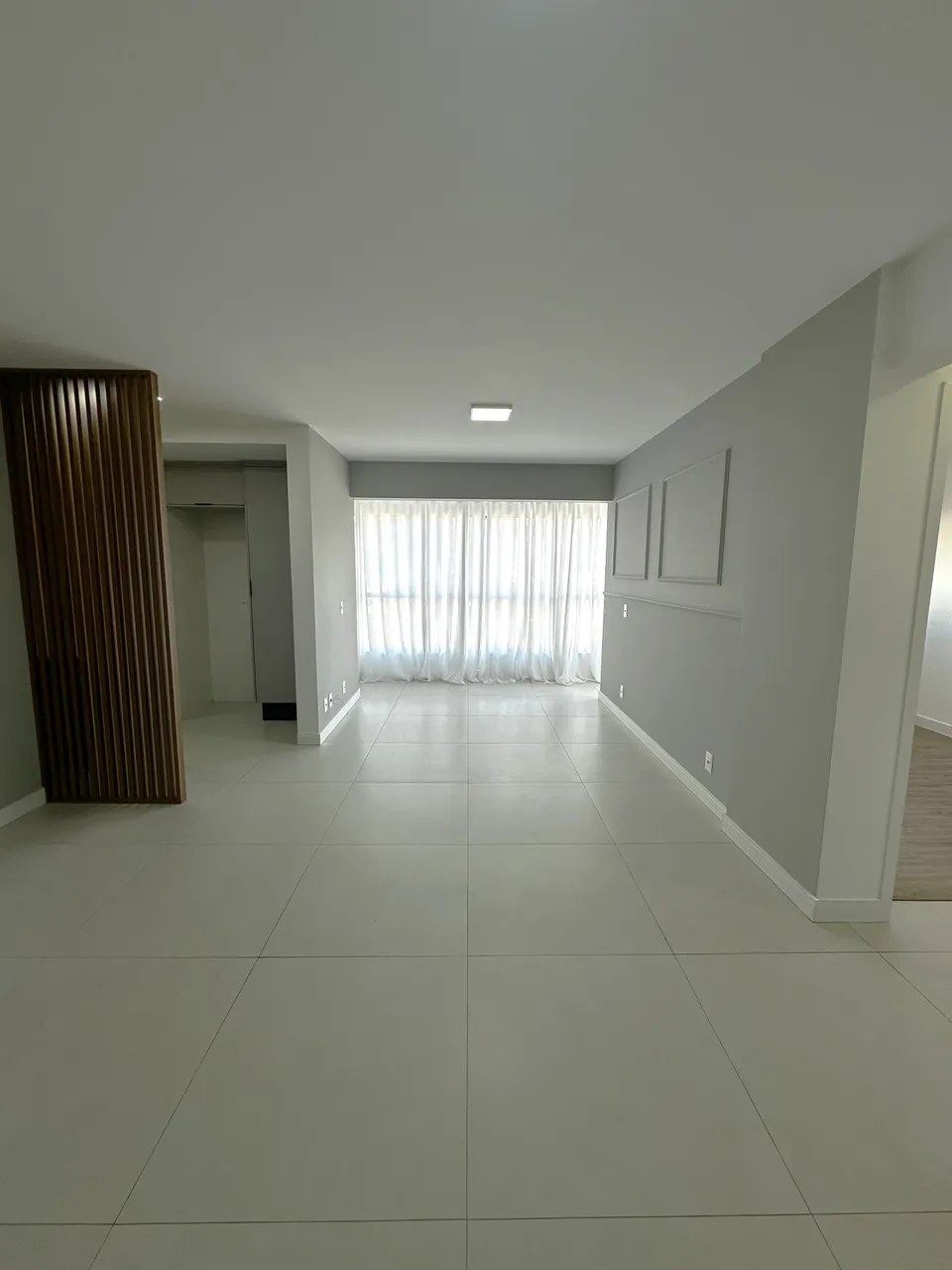 Apartamento 2 quartos sendo 1 suíte para locação Kobrasol, São José/SC