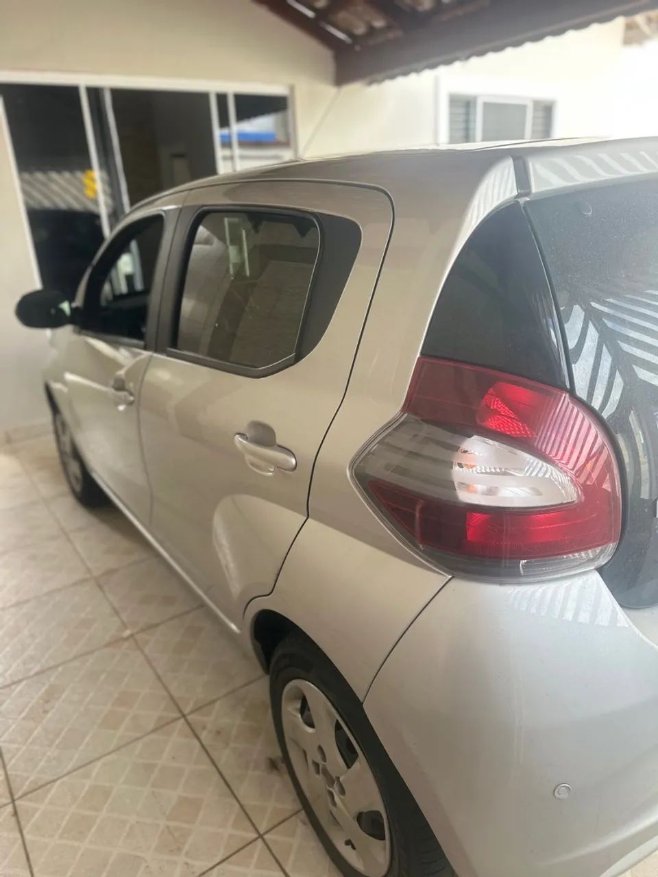 Fiat Mobi Like muito novo  - Foto 5