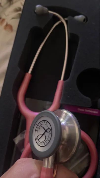 Estetoscópio Littmann Classic 3 rosa  - Foto 4