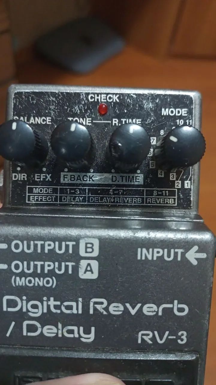 BOSS RV-3 Digital Reverb/Delay RARIDADE - Instrumentos musicais
