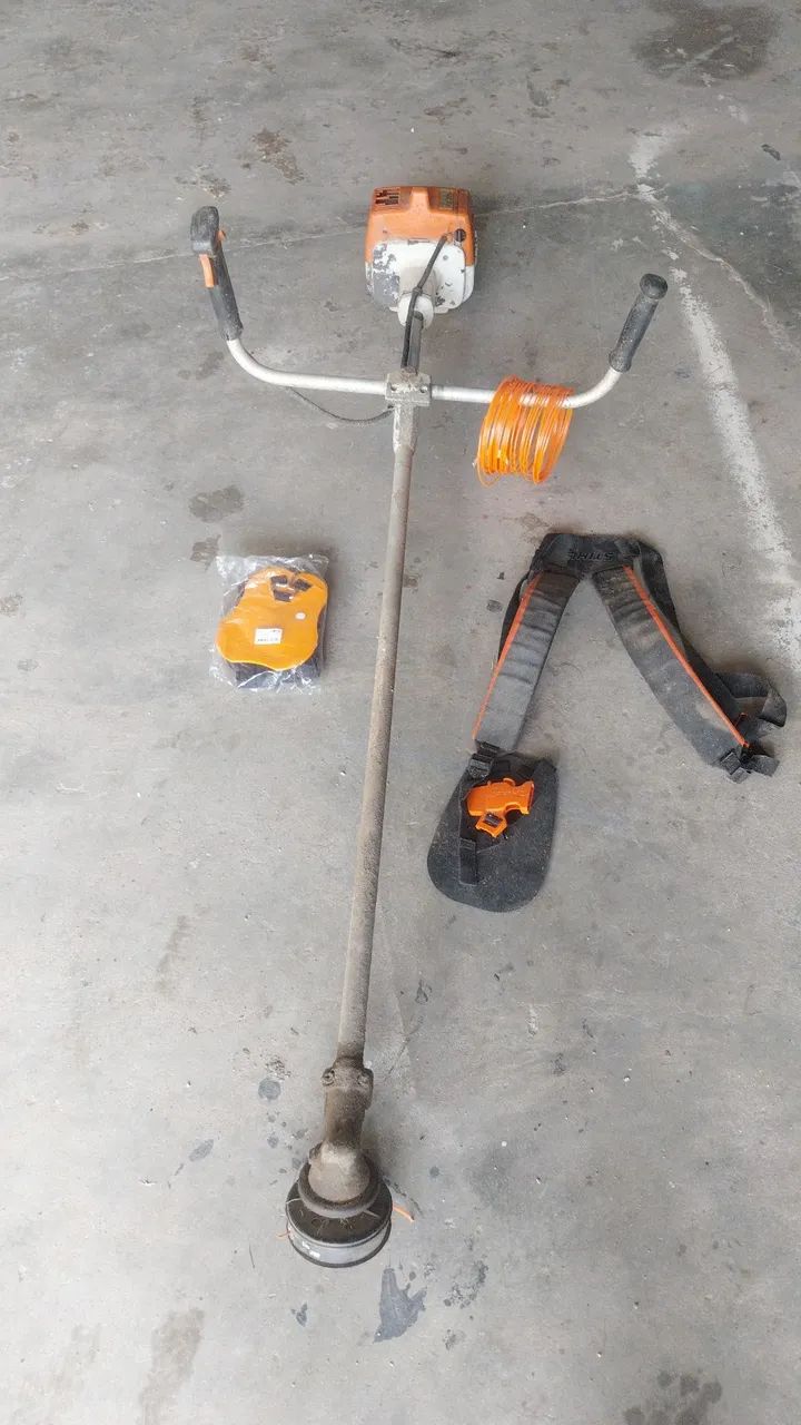 Roçadeira Stihl FS 220 - Foto 2