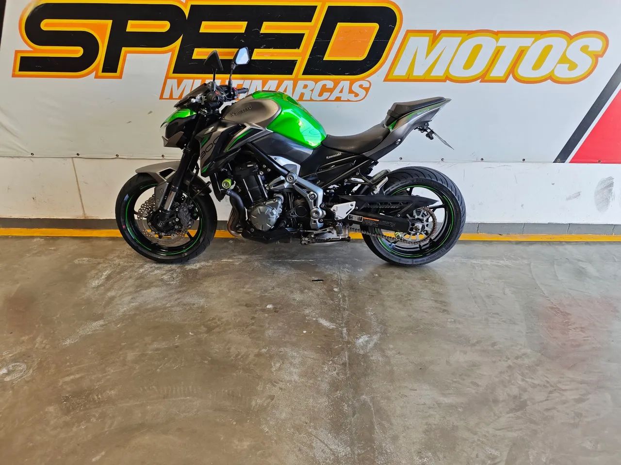 Kawasaki Z 900 - Foto 3