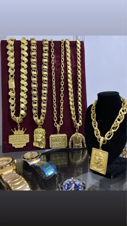 Cordões 100% moeda antiga e banhados a ouro . 