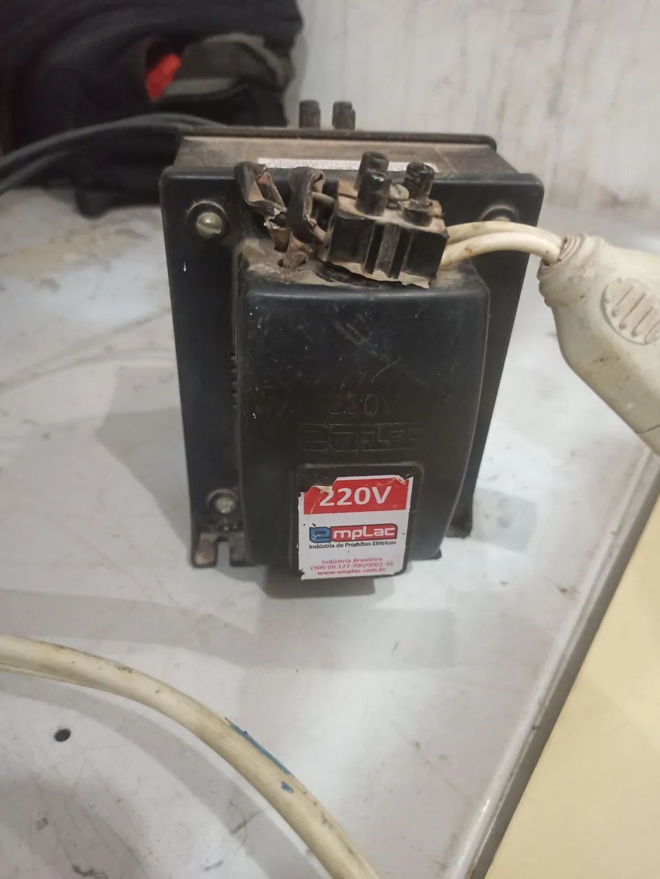 Transformador Bivolt 127V/220V 2100W - Foto 2