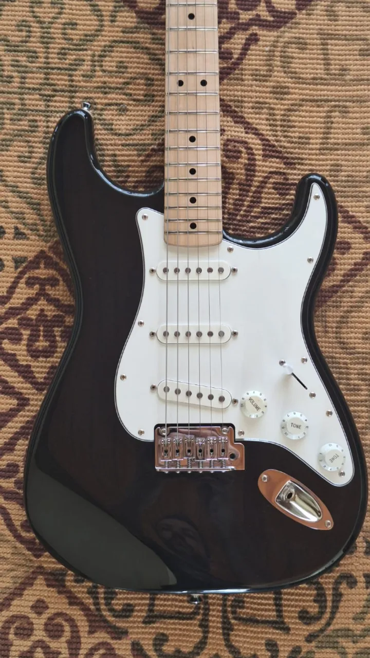Squier Affinity Stratocaster (100% upgrade elétrica)