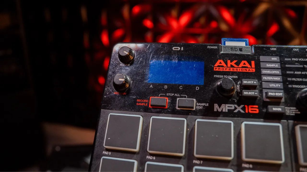 AKAI MPX 16 - Foto 2