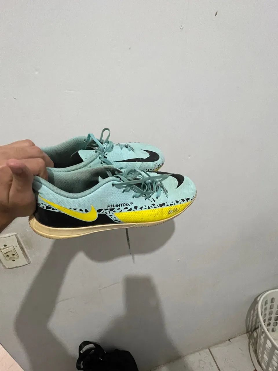 Chuteira de futsal Nike Phantom gx - Foto 3