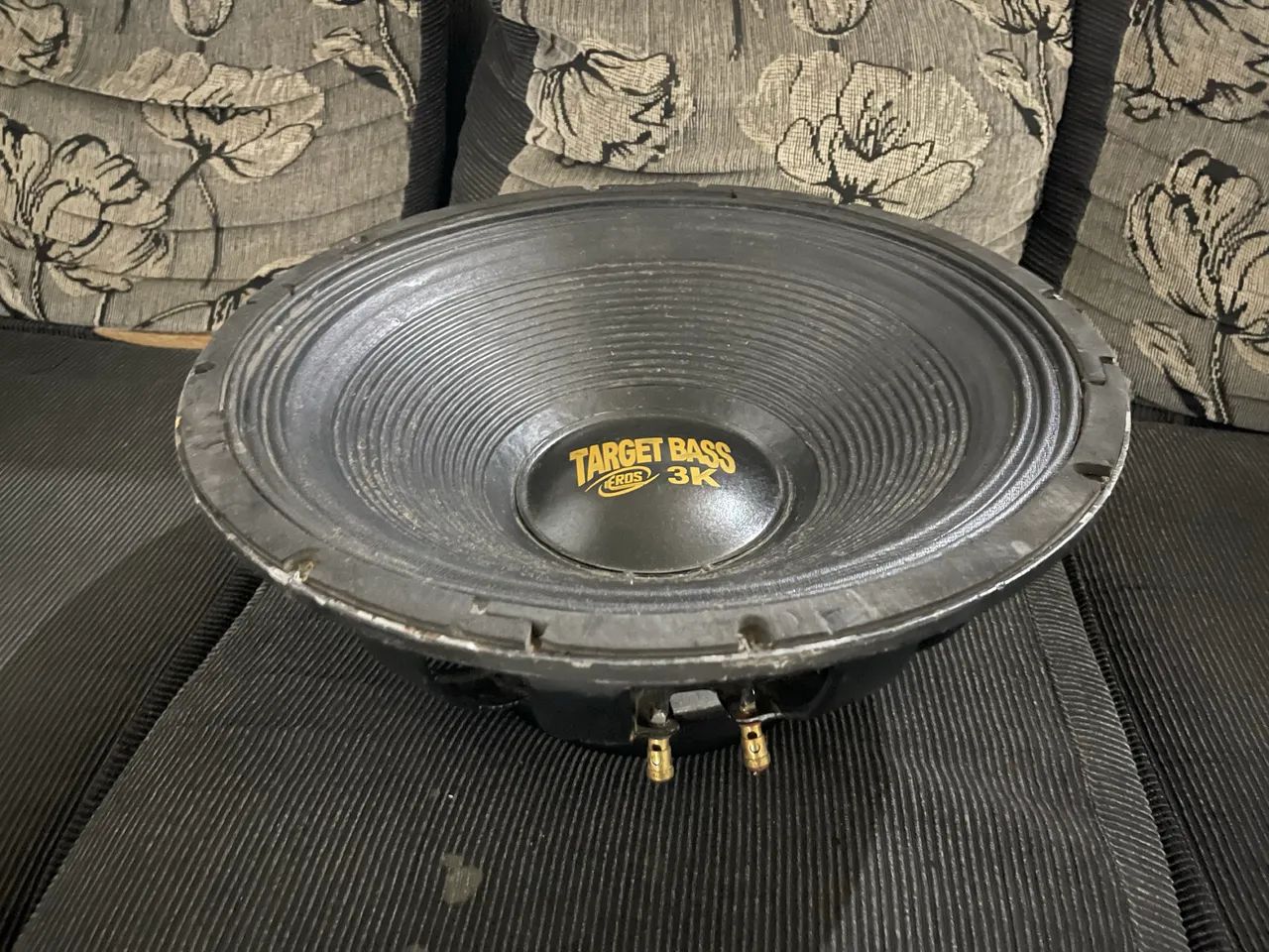 Alto falante Eros target bass 18 polegadas 1500w rms funcionando perfeitamente 64352263963010123