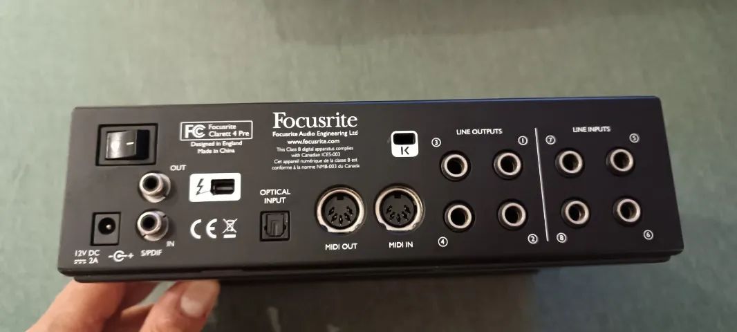 Interface de áudio Focusrite Clarett 4 Pre - Foto 2