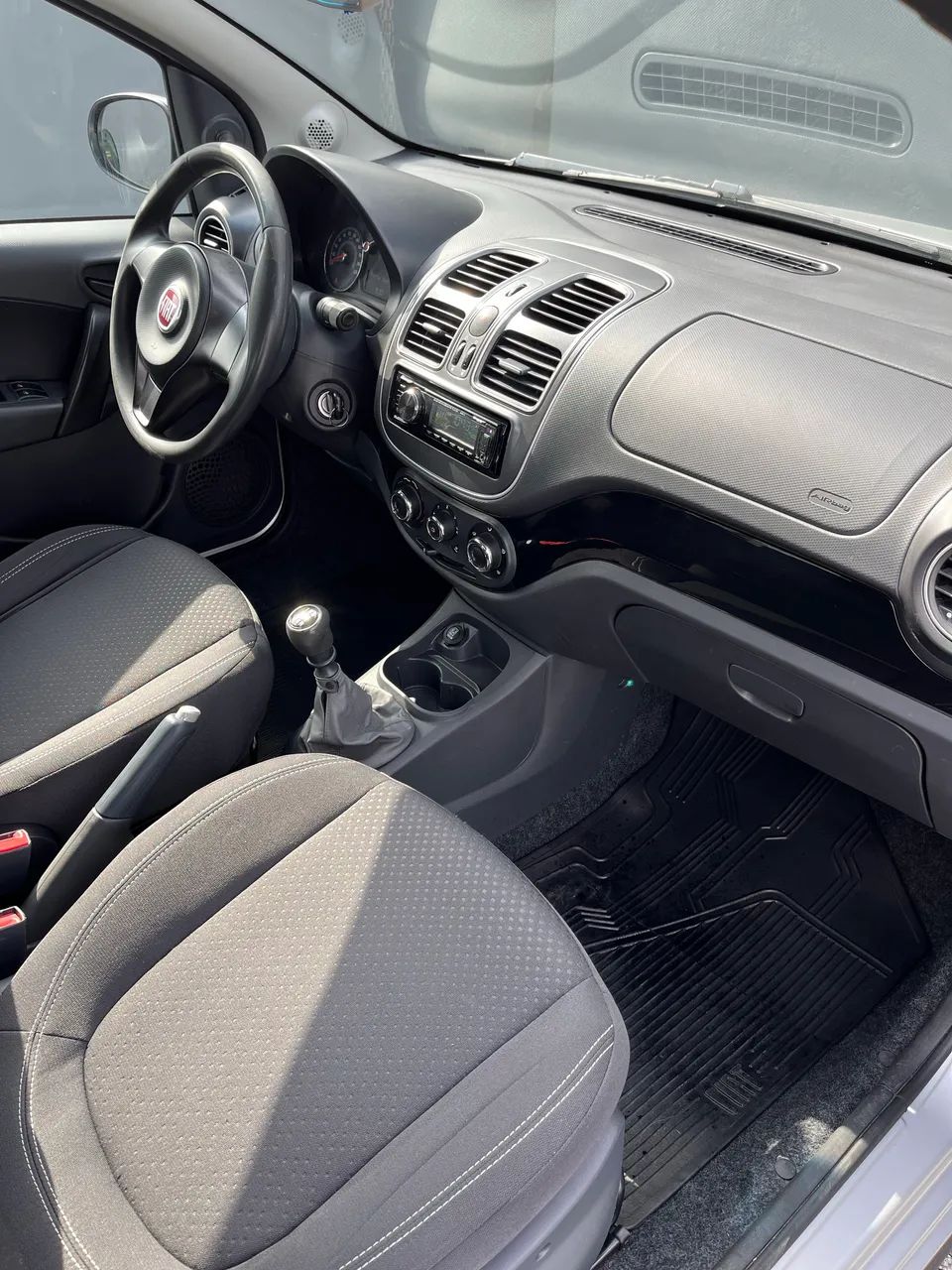 Fiat Grand Siena Attractive 1.0 Flex 8V 4P 2019 - Foto 12