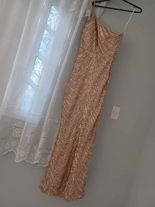 Vestido Longo Dourado Sequined