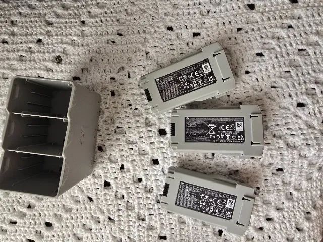  DJI Mini 3 Pro + Kit Fly More - Como novo - Foto 4