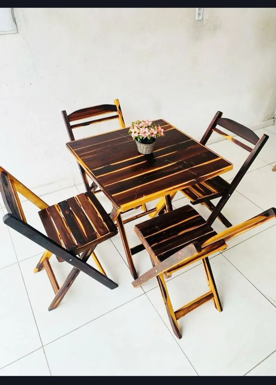 Mesa Dobrável Com 4 Cadeiras Envernizada e Crua  - Foto 4