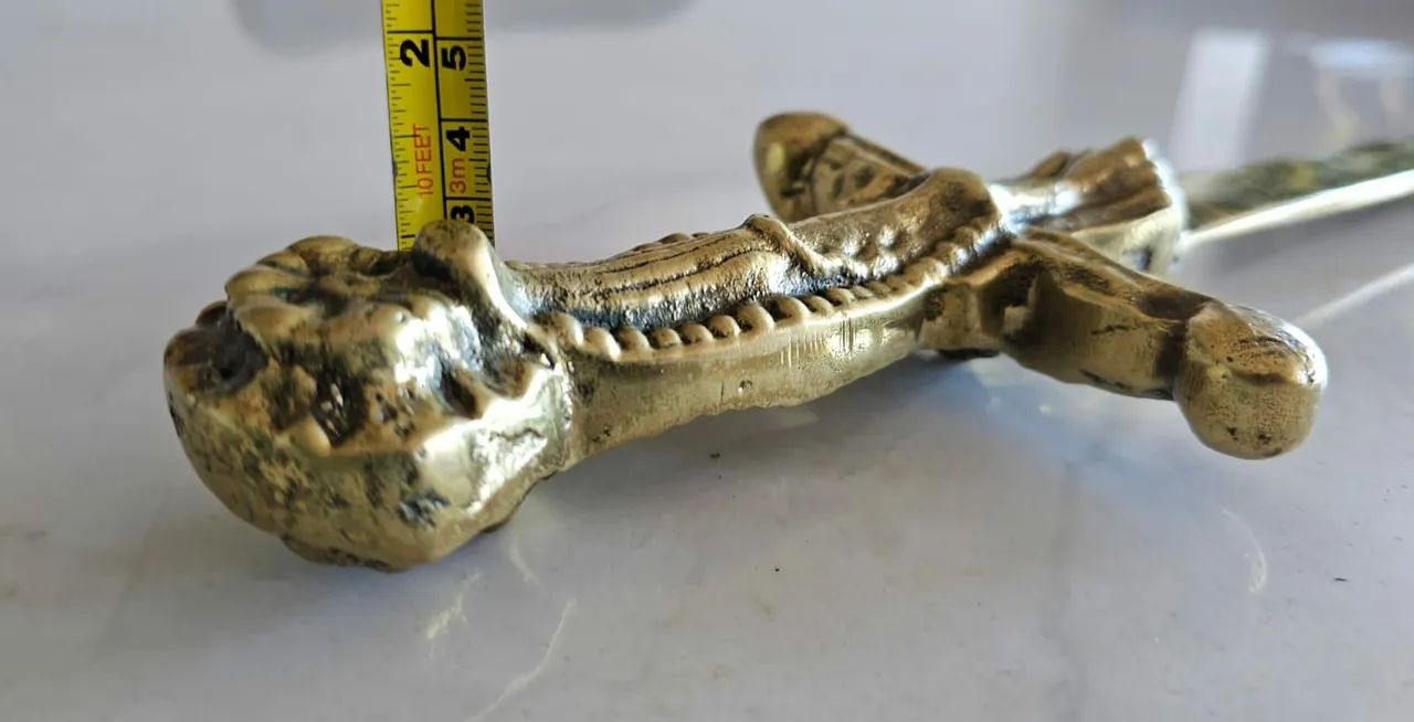 Espada em bronze trabalhada  - Foto 2